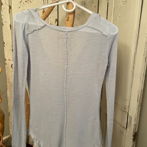 Free People powder blue top size large, fits more like a med. - Picture 2 of 4